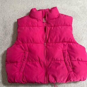 No Boundaries Women's Vibrant Pink Quilted Vest